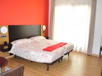 фото отеля Maritimo Ris Hotel & Apartments