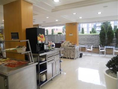 фото отеля Maritimo Ris Hotel & Apartments