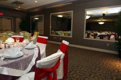 фото отеля Embassy Suites Hotel Louisville