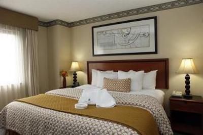 фото отеля Embassy Suites Hotel Louisville