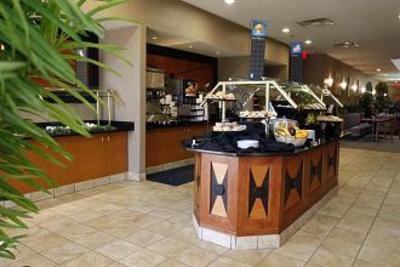 фото отеля Embassy Suites Hotel Louisville
