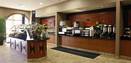 фото отеля Embassy Suites Hotel Louisville