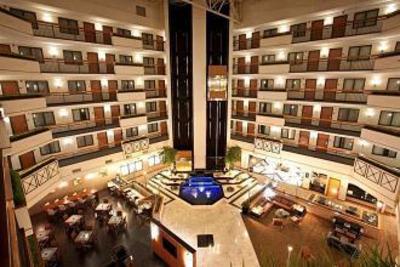 фото отеля Embassy Suites Hotel Louisville