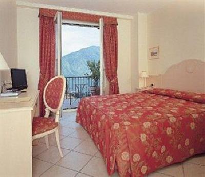 фото отеля Hotel La Perla Tremezzo
