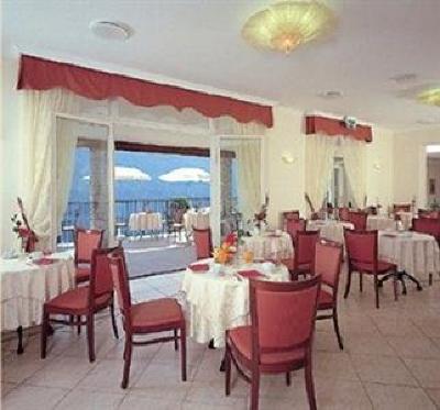 фото отеля Hotel La Perla Tremezzo