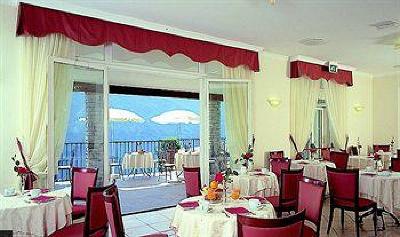 фото отеля Hotel La Perla Tremezzo