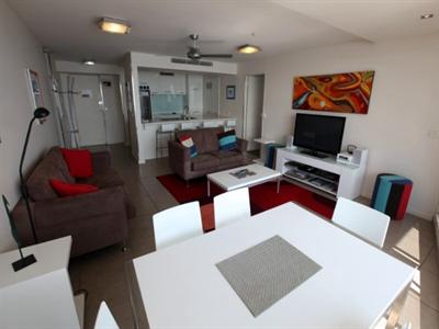 фото отеля 84 The Spit Holiday Apartments