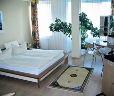 фото отеля Grand City Hotel Berlin East