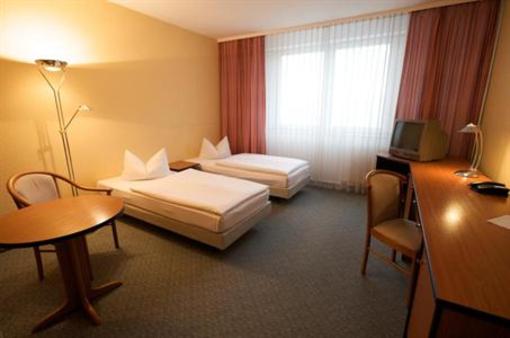 фото отеля Grand City Hotel Berlin East