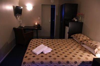 фото отеля The Park Travellers Lodge