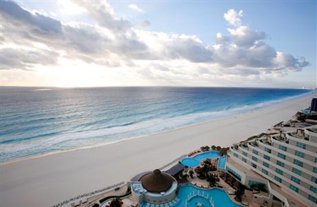 фото отеля ME Cancun