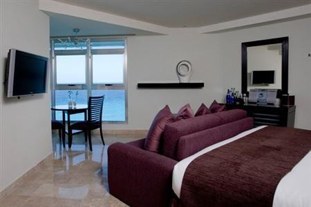 фото отеля ME Cancun