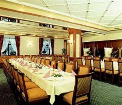 фото отеля Hotel Weisses Ross Marienberg