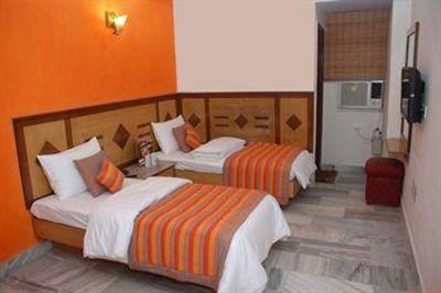 фото отеля Hotel Chand Palace