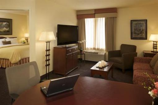 фото отеля Larkspur Landing Folsom