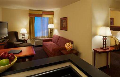 фото отеля Larkspur Landing Folsom