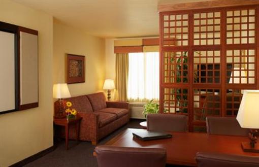 фото отеля Larkspur Landing Folsom