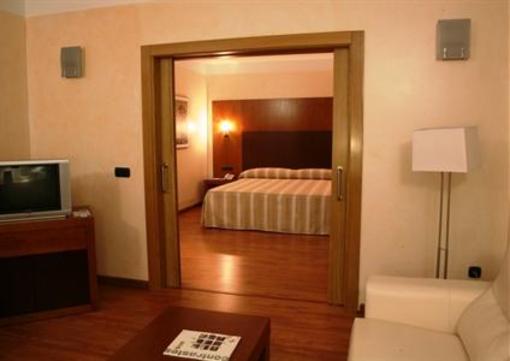фото отеля Montera Plaza Hotel