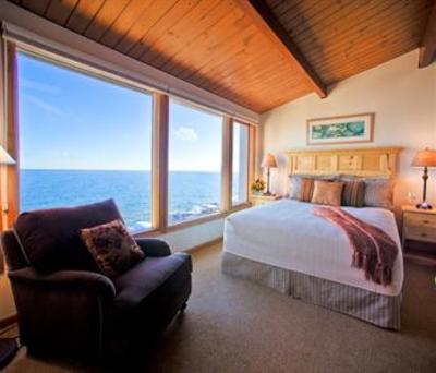 фото отеля Bluefin Bay on Lake Superior