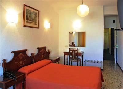фото отеля Embajador Hotel Almeria