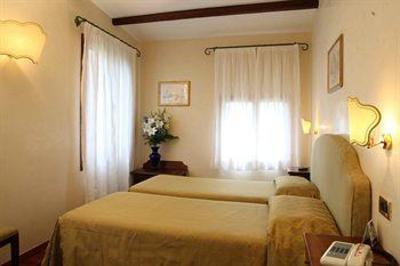 фото отеля Pensione Accademia Hotel Venice