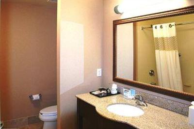 фото отеля Hampton Inn & Suites West Bend