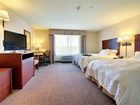 фото отеля Hampton Inn & Suites West Bend