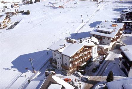 фото отеля Hotel Serena Selva di Val Gardena
