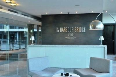 фото отеля Harbour Bridge Hotel & Suites