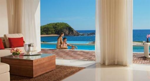 фото отеля Secrets Huatulco Resort & Spa