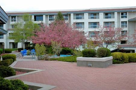 фото отеля Doubletree Hotel Colorado Springs World Arena