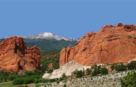 фото отеля Doubletree Hotel Colorado Springs World Arena