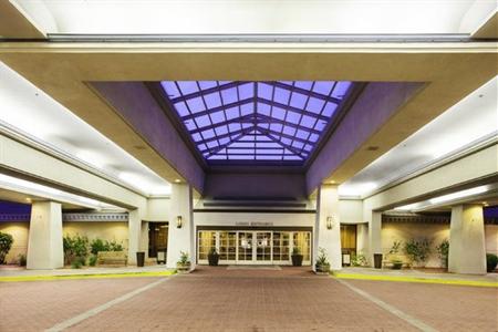 фото отеля Doubletree Hotel Colorado Springs World Arena