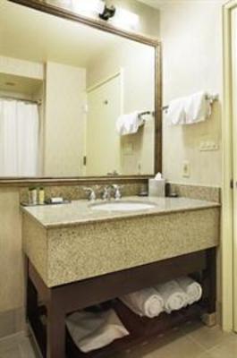 фото отеля Doubletree Hotel Colorado Springs World Arena