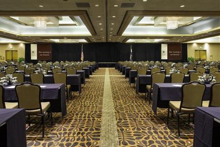 фото отеля Doubletree Hotel Colorado Springs World Arena