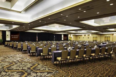 фото отеля Doubletree Hotel Colorado Springs World Arena