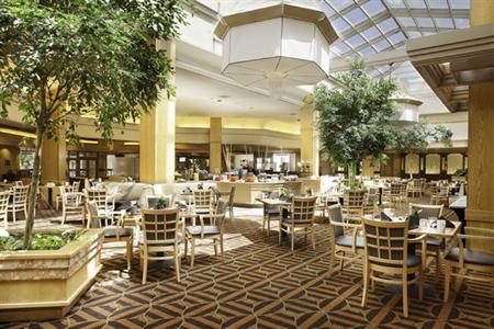 фото отеля Doubletree Hotel Colorado Springs World Arena