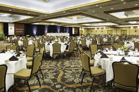 фото отеля Doubletree Hotel Colorado Springs World Arena