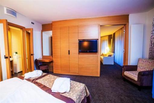 фото отеля Hotel Nosalowy Dwor