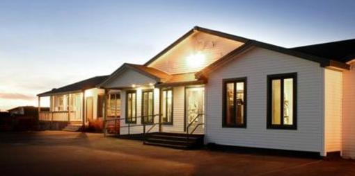 фото отеля Shallow Bay Motel & Cabins Conference Centre