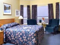 Shallow Bay Motel & Cabins Conference Centre