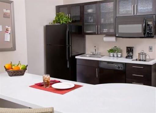 фото отеля Candlewood Suites Denver Northeast Brighton