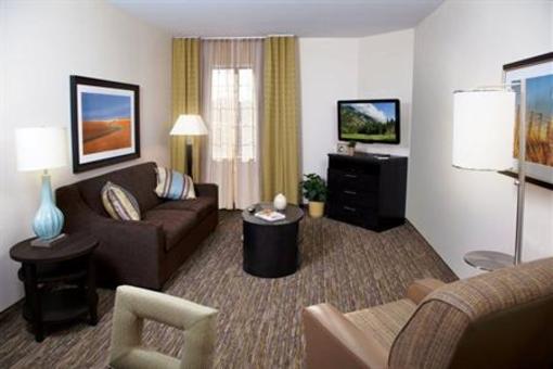 фото отеля Candlewood Suites Denver Northeast Brighton