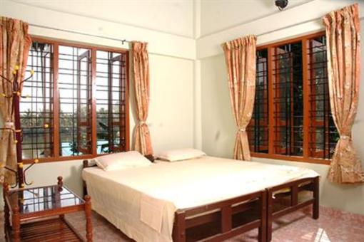 фото отеля Village Paradise Backwater Homestay