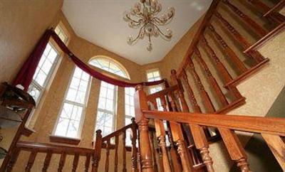 фото отеля Whispering Pines Bed and Breakfast