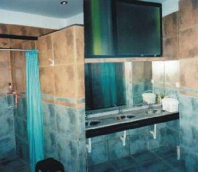фото отеля Domus Youth Hostel