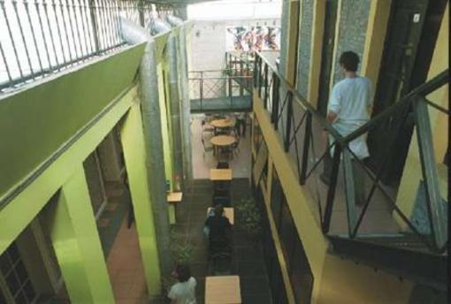 фото отеля Domus Youth Hostel