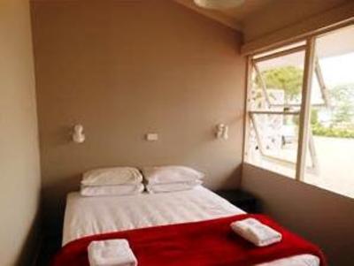 фото отеля Jack & Di's Waiteti Lakefront Motel