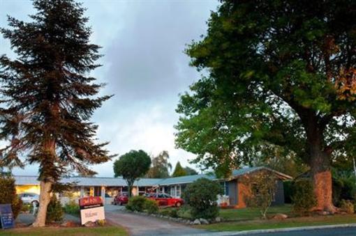 фото отеля Jack & Di's Waiteti Lakefront Motel