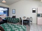 фото отеля Jack & Di's Waiteti Lakefront Motel